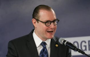 STF: Zanin será relator de ação que pede instalação de CPI para apurar Banco Master