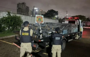 PF e PM apreendem mais de 5 toneladas de maconha e fuzil em operação na fronteira