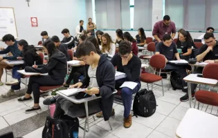 Alunos do Prouni podem solicitar bolsa permanência de R$ 700 por mês
