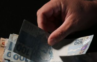 Abono salarial 2026: nascidos em setembro e outubro recebem pagamento nesta quarta-feira (15)