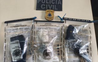 Polícia Civil apreende drogas e revólver de uso restrito durante operação no bairro Irmã Dulce, em Brumado