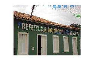 Prefeita de Aracatu é alvo de denúncia por supostas irregularidades em licitação do Minha Casa, Minha Vida