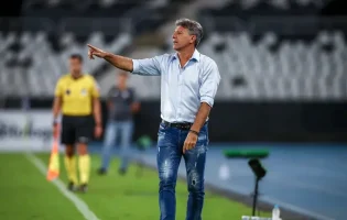 GRÊMIO ACERTA RETORNO DE RENATO GAÚCHO EM MEIO À LUTA CONTRA O REBAIXAMENTO