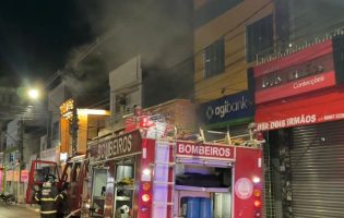 Princípio de incêndio é registrado em correspondente bancário no Centro de Brumado