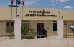 Força policial realiza operação em Livramento, Jussiape e Marcolino Moura e prende oito