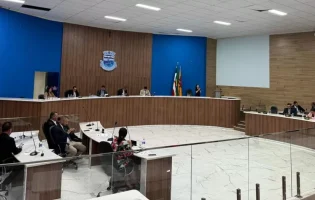 Baixo nível marca sessões da Câmara de Brumado e revolta população