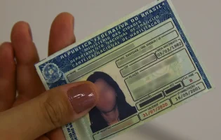 CNH: confira o custo da renovação e saiba como obter isenção da taxa