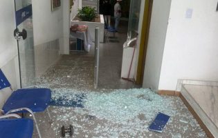 Acusado de tentativa de homicídio tenta fugir durante sessão do Tribunal do Júri em Teofilândia